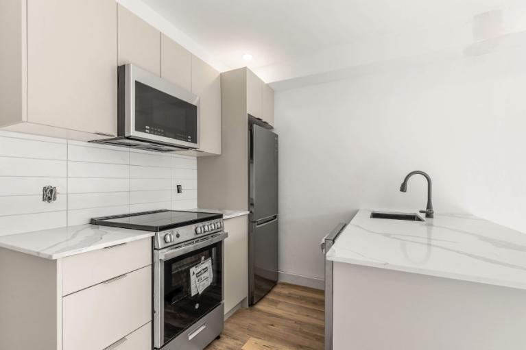 2 CH - 1 SDB - Montréal - $1,690 /mo