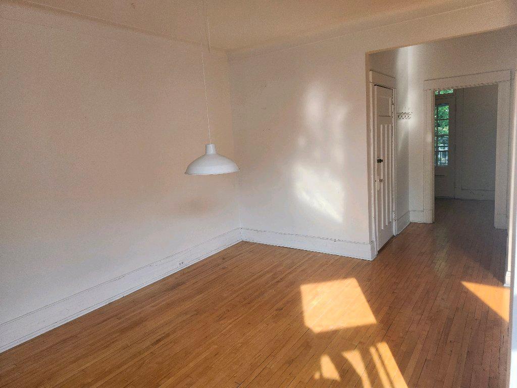 Very nice 5 1/2 apartment in Outremont for rent