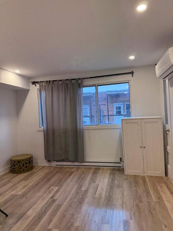 1 CH - 1 SDB - Montréal - $1,195 /mo