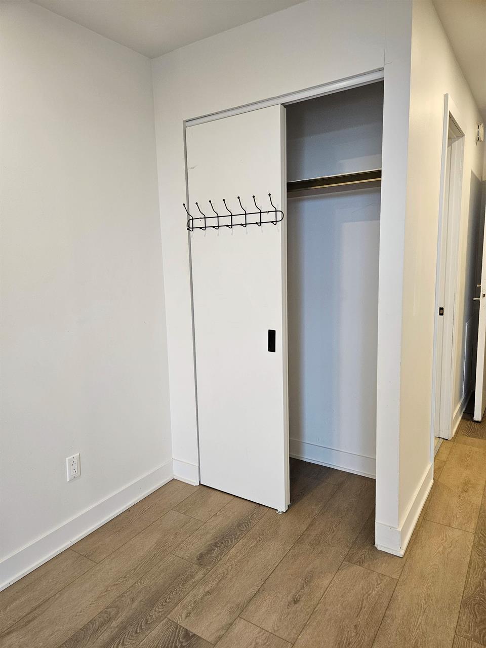 1 CH - 1 SDB - Montréal - $1,295 /mo