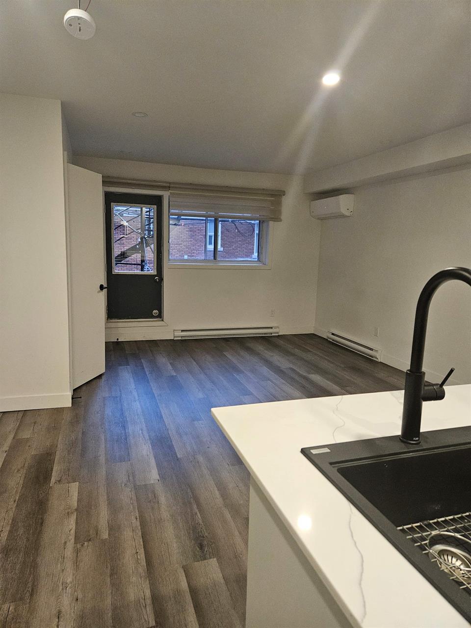 1 CH - 1 SDB - Montréal - $1,245 /mo