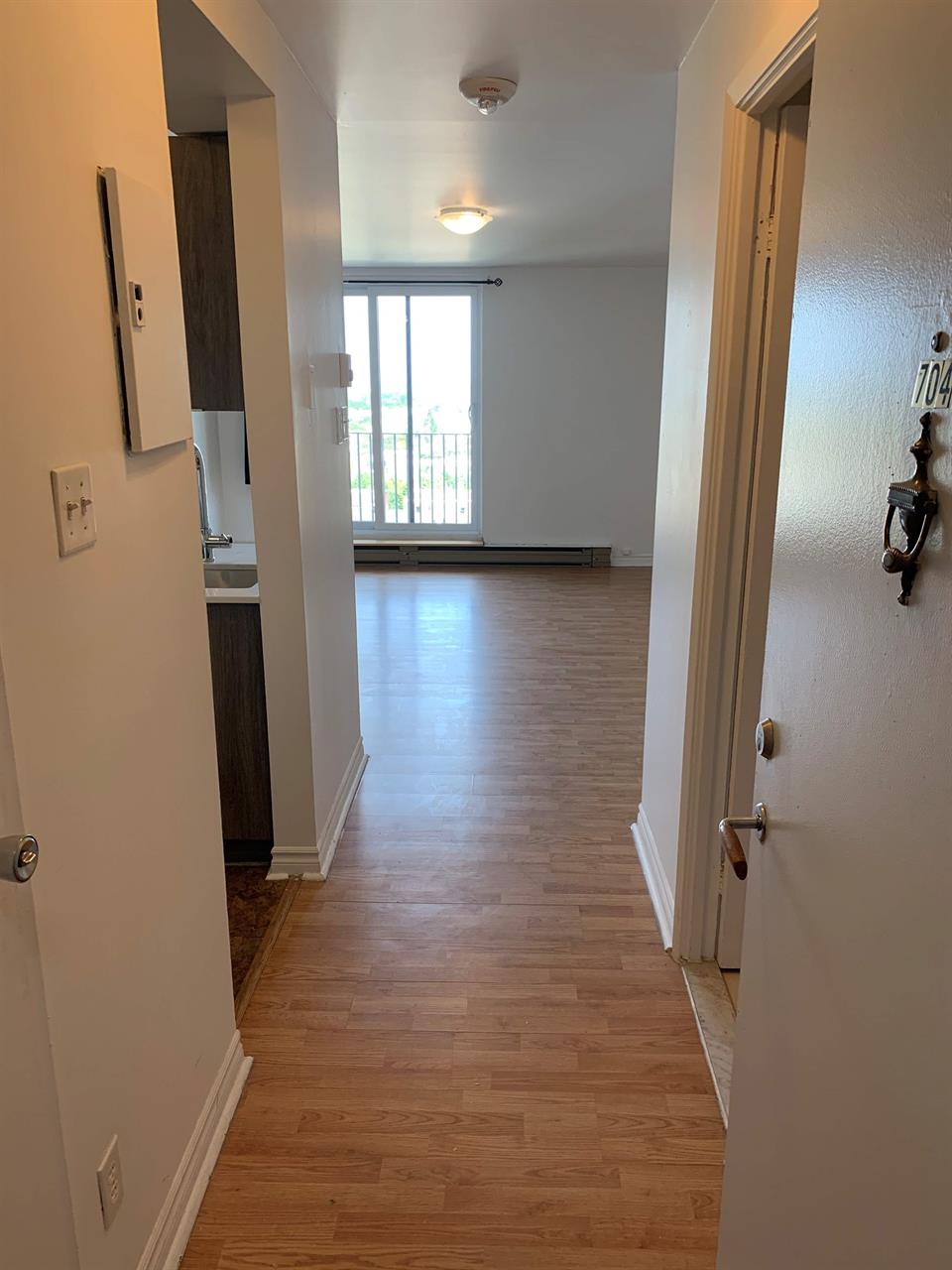 1 CH - 1 SDB - Montréal - $1,445 /mo