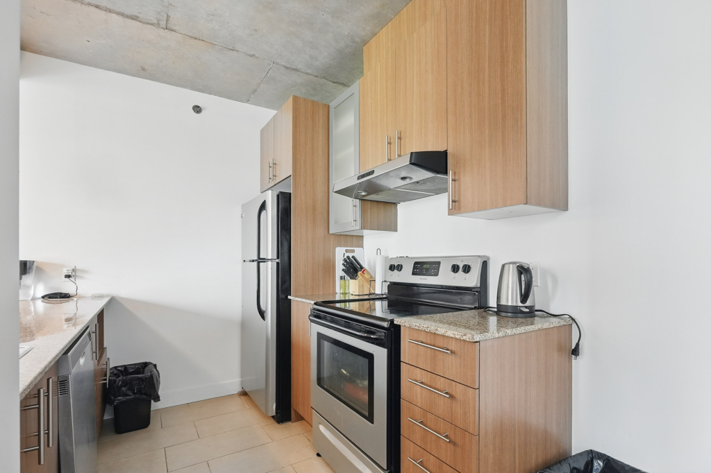 Beau Logement 1 Ch. Centre-Ville