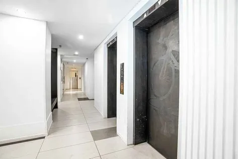 1 room apartment of 62m² in Montreal