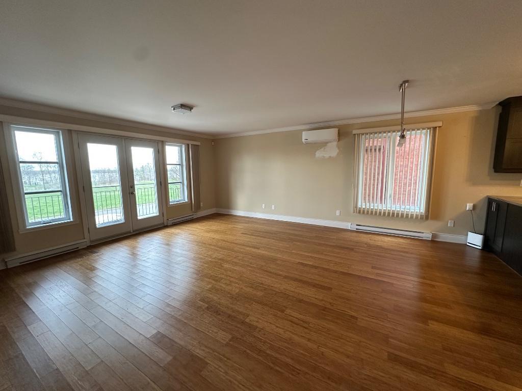 🏡 Magnifique condo à louer – Un vrai petit paradis au bord de l’eau!