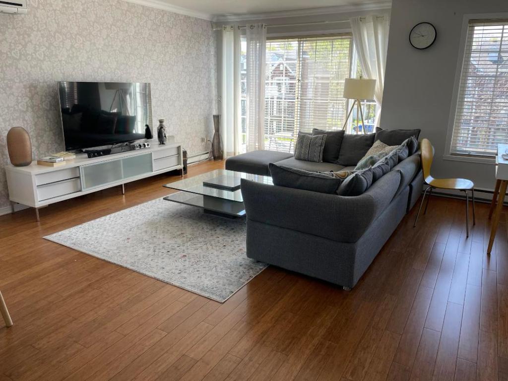 Condo 4 1/2 à louer à Saint Eustache