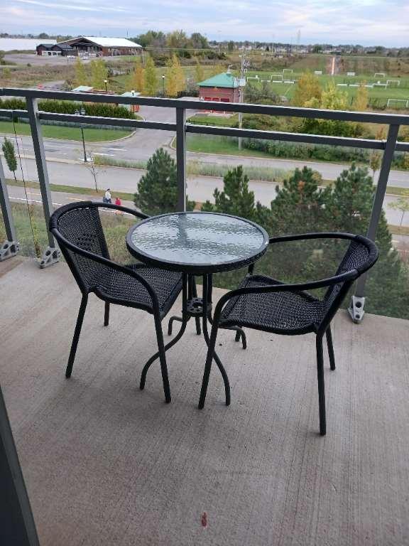 Logement à louer 3 1/2 avec 1 chambre fermé et 1 piece sans fenetreden (pièce sans fenetre) fenetre)