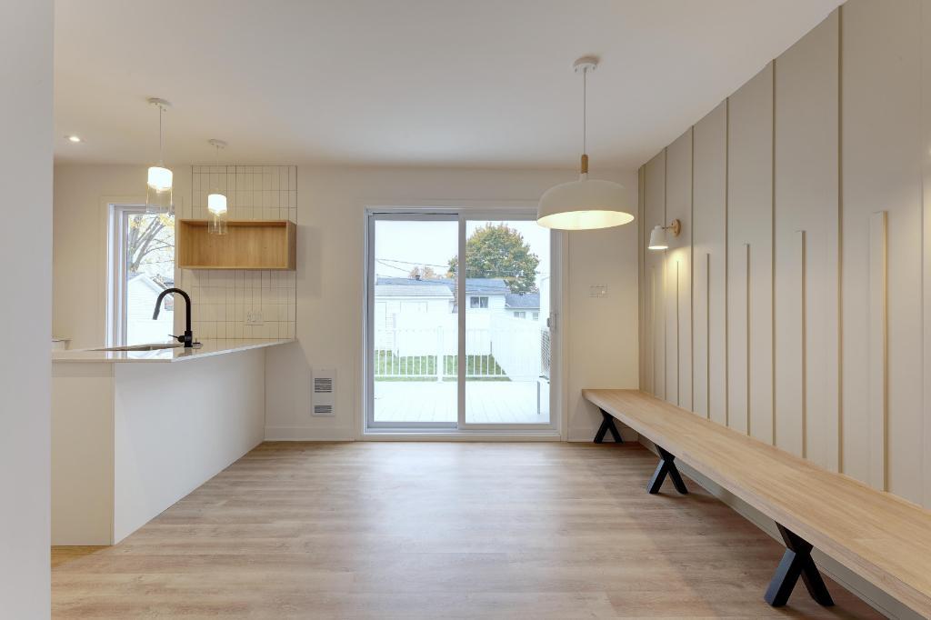 Maison 5 1/2 rénovée à St-Eustache - cour arrière - 1er août