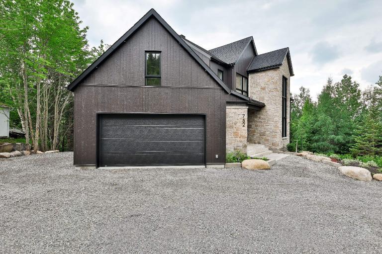 3 CH - 2 SDB - Sainte-Agathe-des-Monts - $3,550 /mo