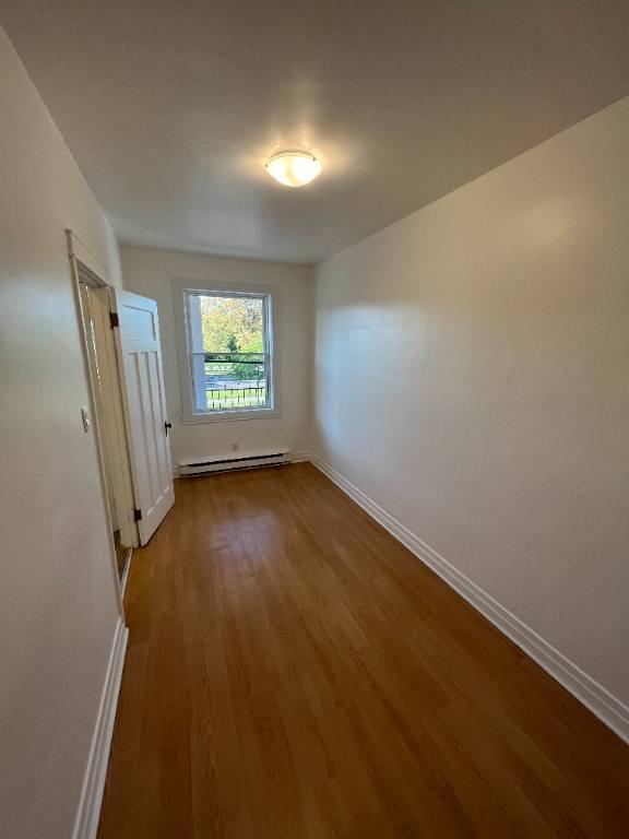 Logement a Lachine 4 1/2 deux cac avec air climatisé