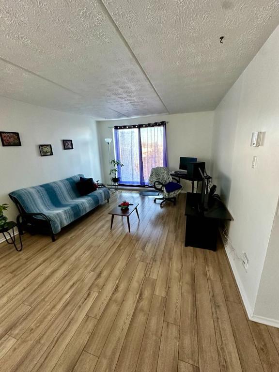PRIX RÉDUITS.........LOGEMENTS A LOUER A LONGUEUIL