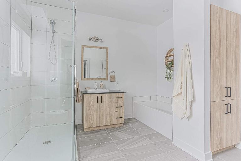 APPARTEMENT 4½ À LOUER POUR OCTOBRE - JOLIETTE