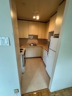 Grand 3 1/2 lumineux avec grand balcon au coeur d'Outremont proche du plateau