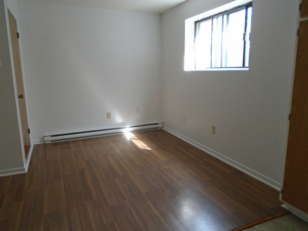 3 1/2 AHUNTSIC MONTREAL