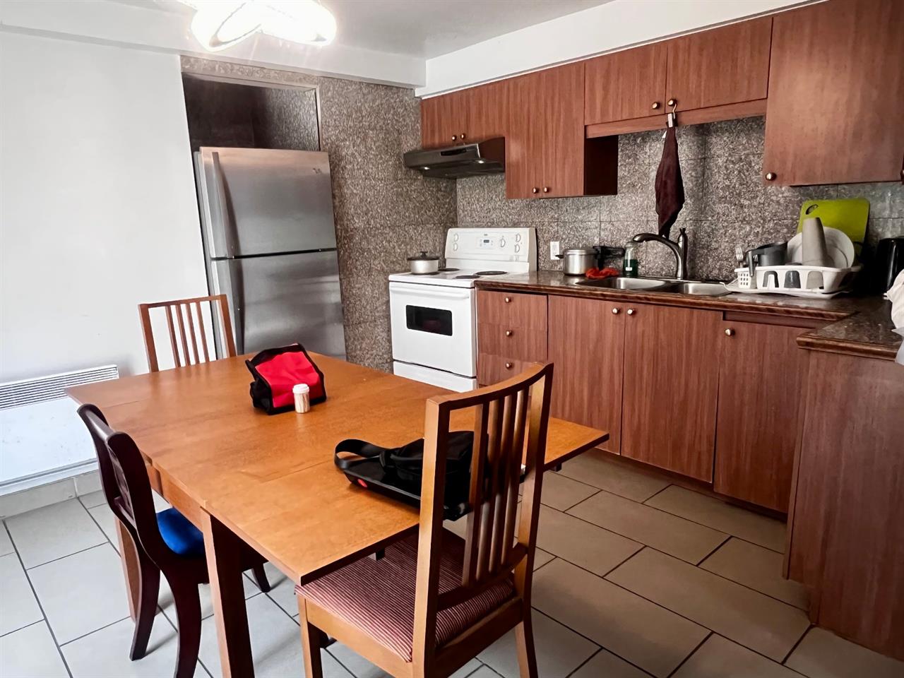 Appartement Saint-Léonard (Montréal) À Louer