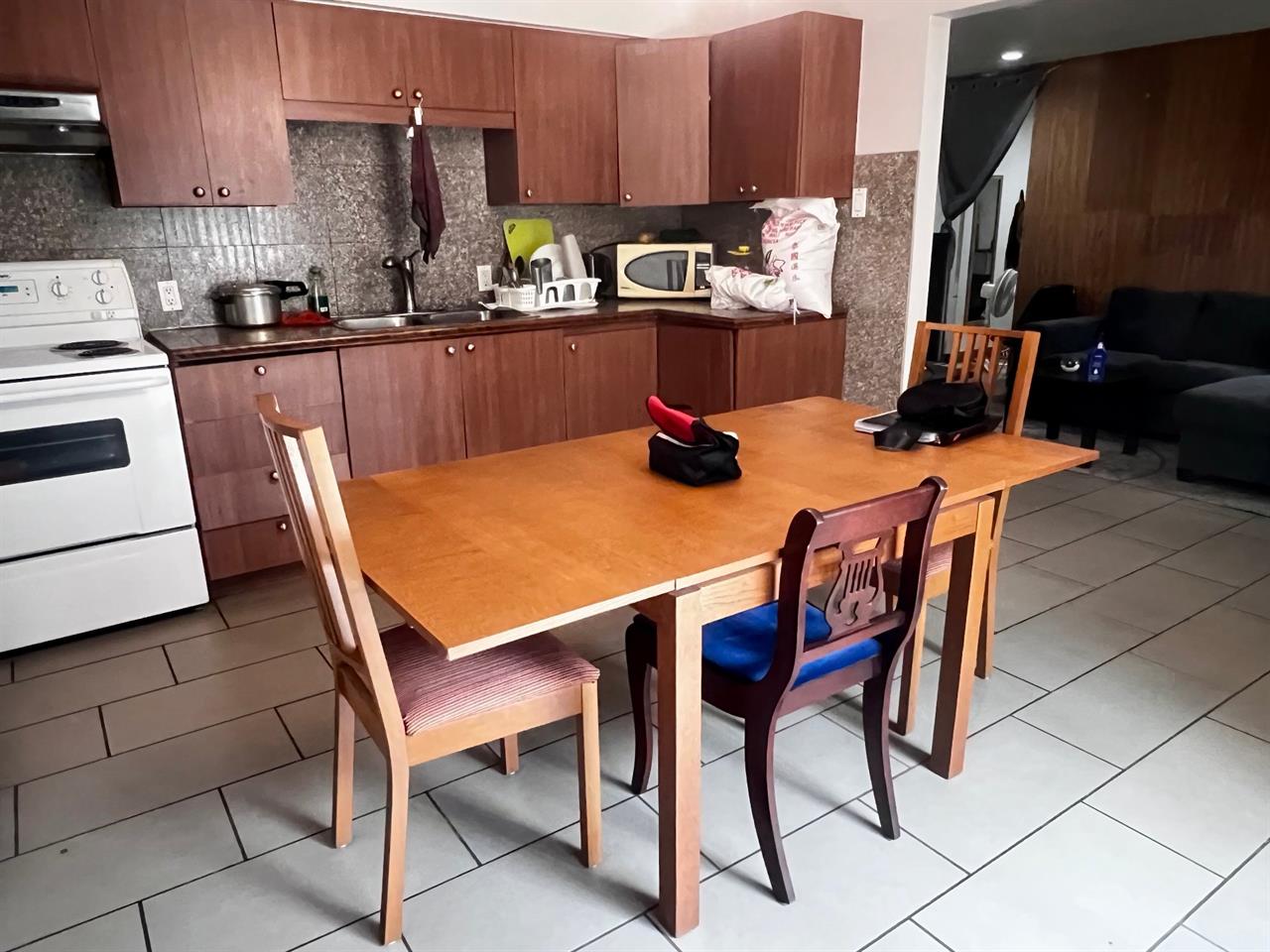 Appartement Saint-Léonard (Montréal) À Louer