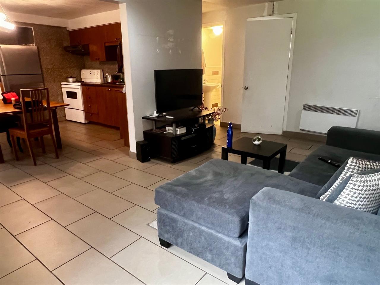 Appartement Saint-Léonard (Montréal) À Louer