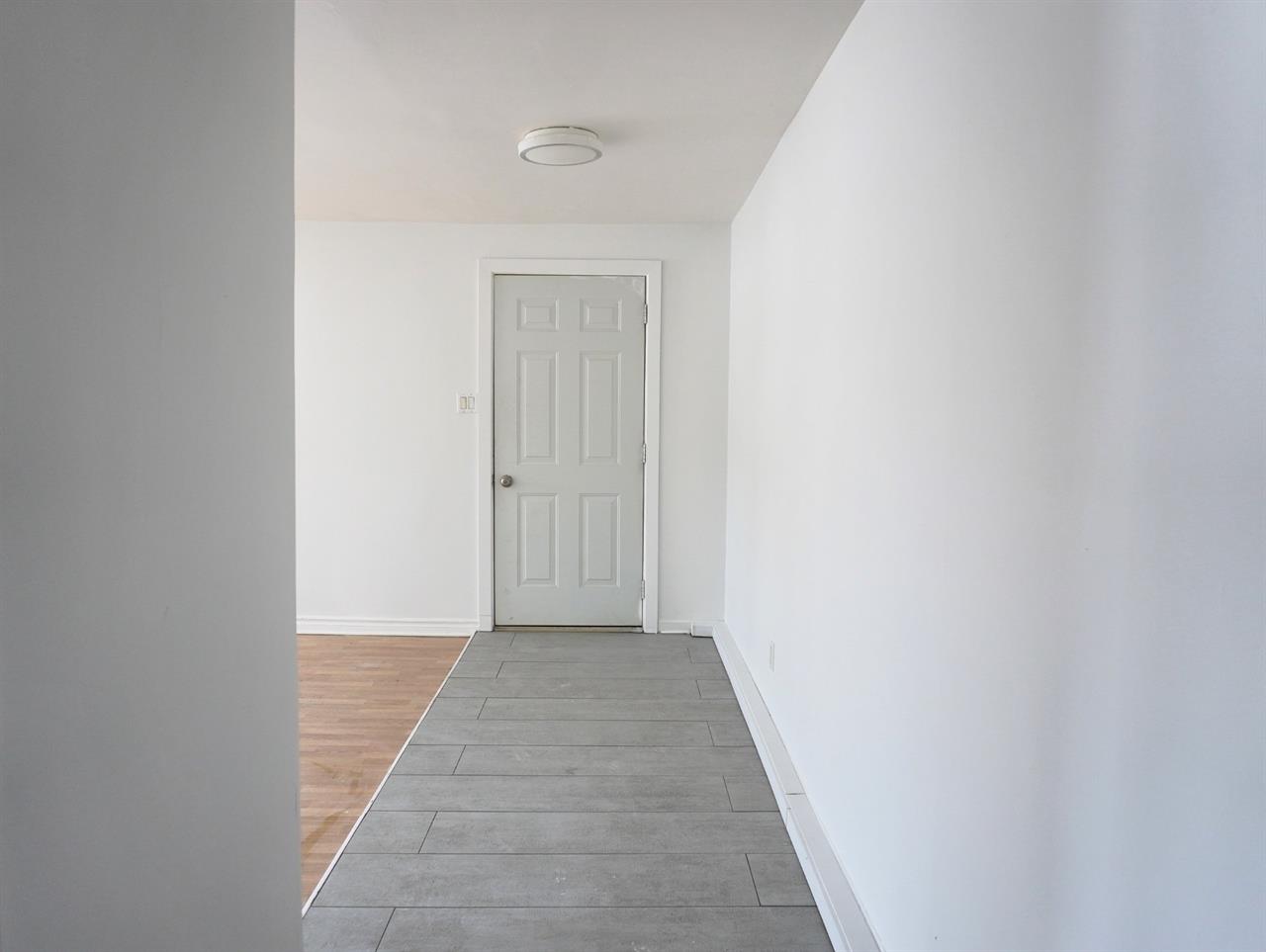 Appartement Saint-Colomban À Louer