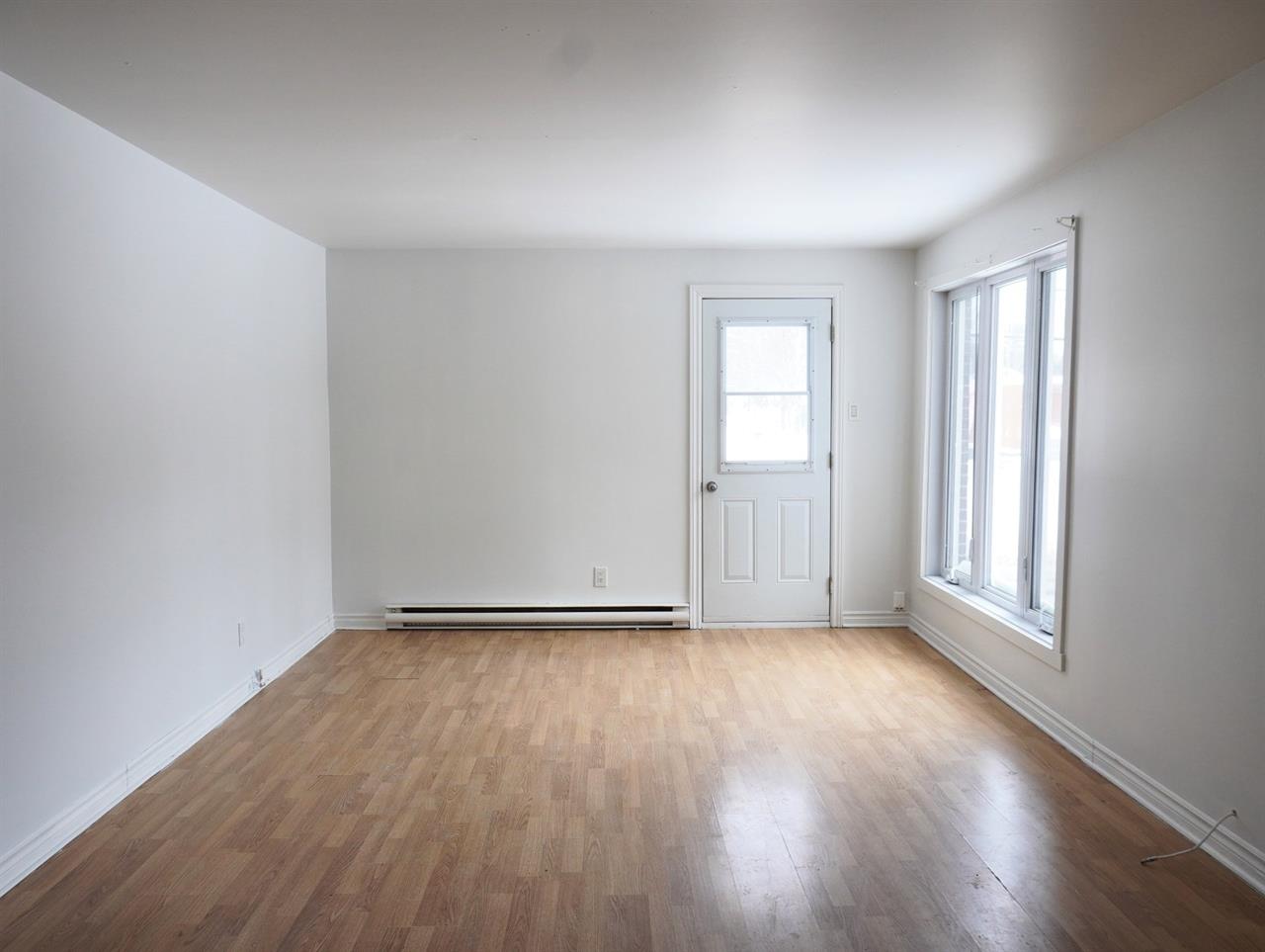 Appartement Saint-Colomban À Louer