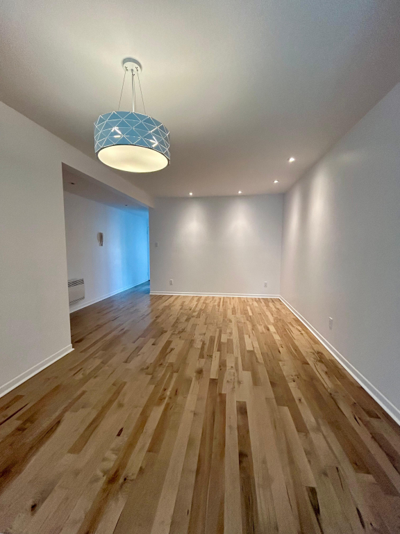 4 ½ (1 Chambre) Rénové
