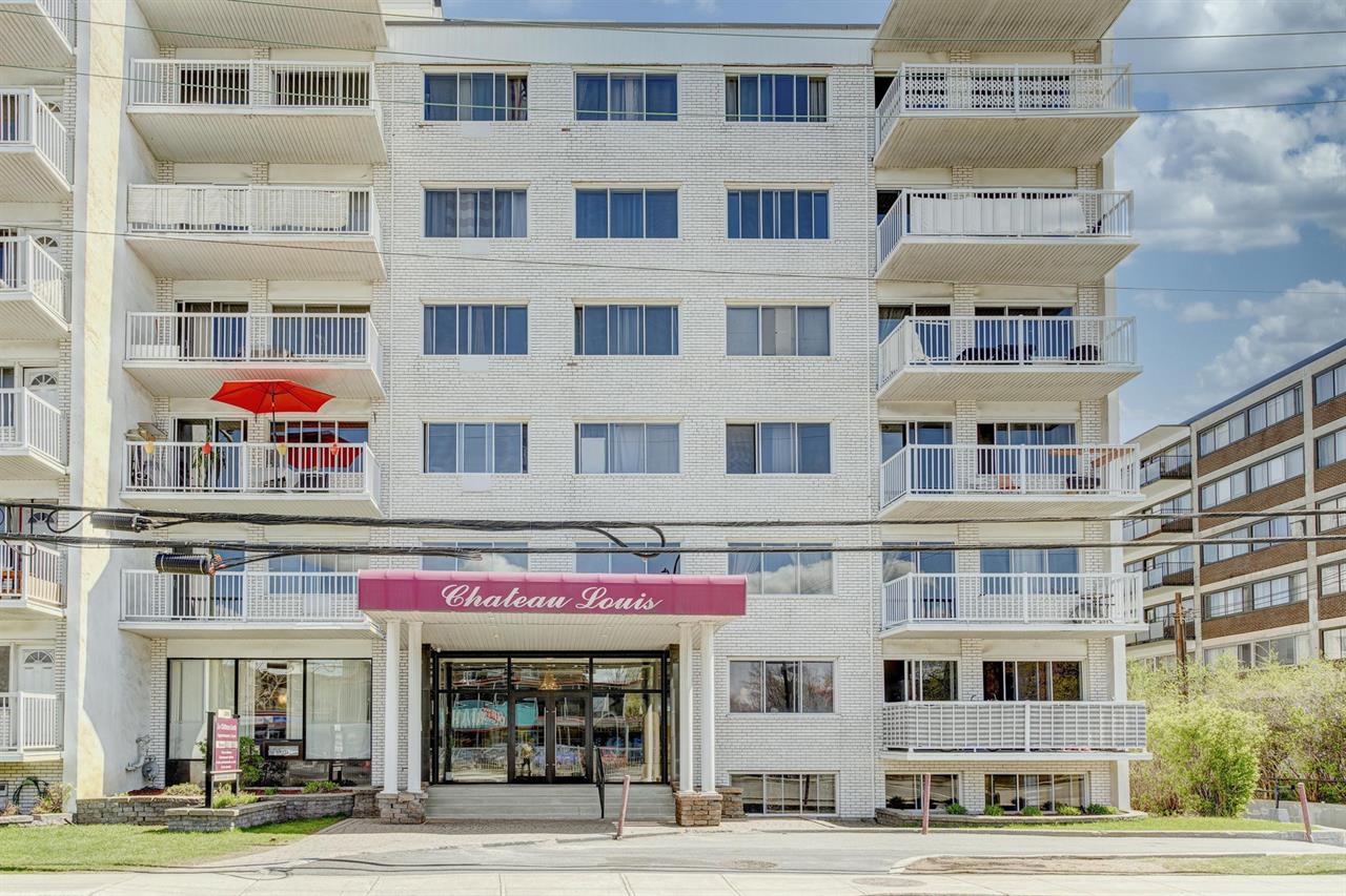 4 ½ Disponible à Partir Du 1ᵉʳ Août 2025 Pour 1 650 $ - 300 BOULEVARD CÔTE-VERTU, Montréal