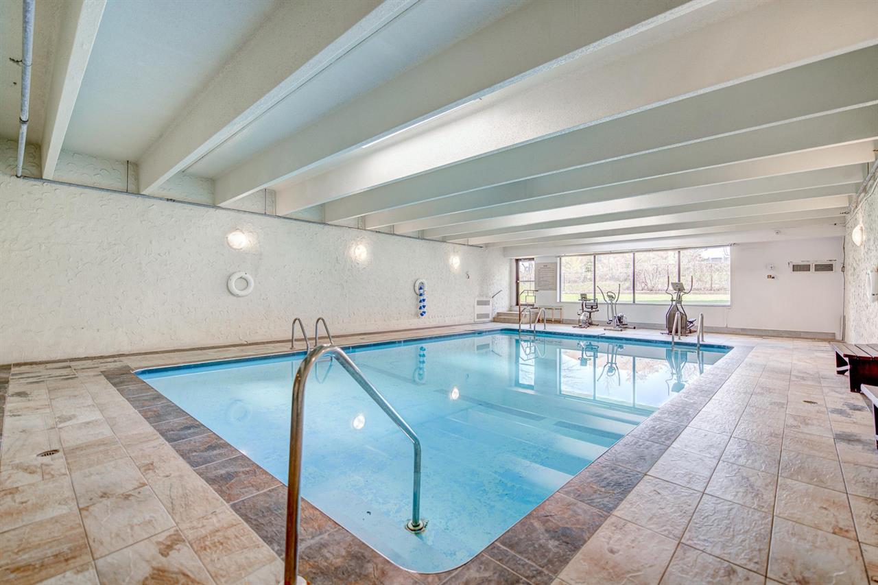 4 ½ Disponible à Partir Du 1ᵉʳ Août 2025 Pour 1 650 $ - 300 BOULEVARD CÔTE-VERTU, Montréal