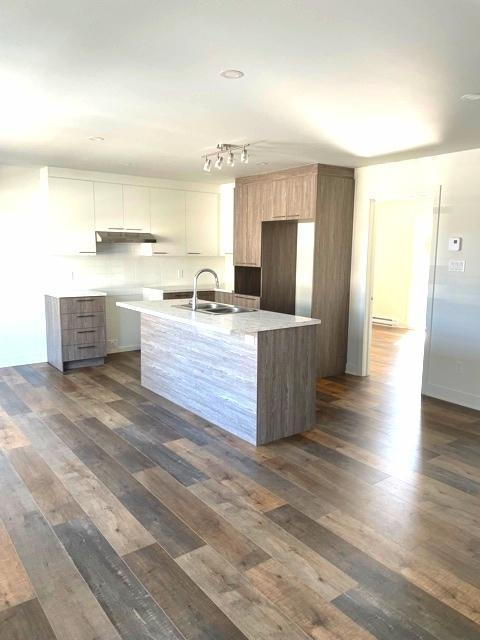4 1/2 Apartment 2 Beds Built In 2020