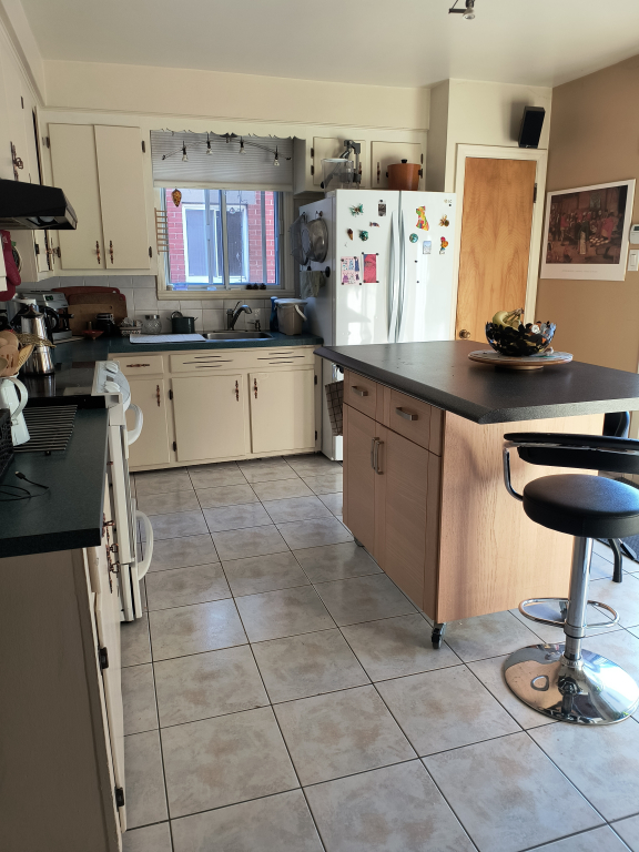 1 Chambre à Louer Dans 6,5