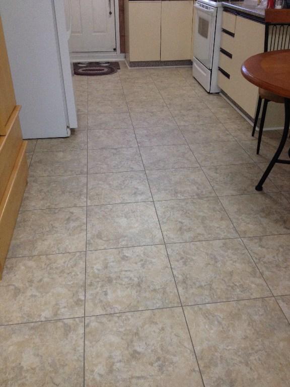 $1,700.00 St. Léonard, 5 1/2 - 2nd floor $1,700.00 St. Léonard, 5 1/2 - 2ème étage