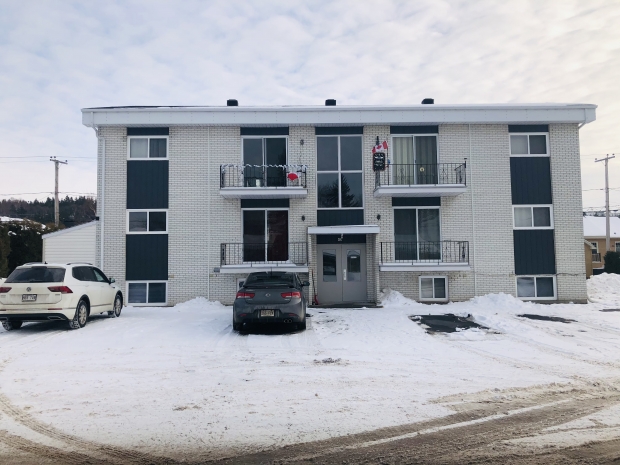Grand 2 1/2 - Chauffage Inclus