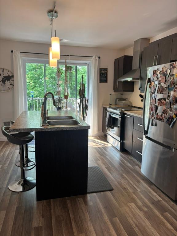 Bel appartement lumineux 4 1/2