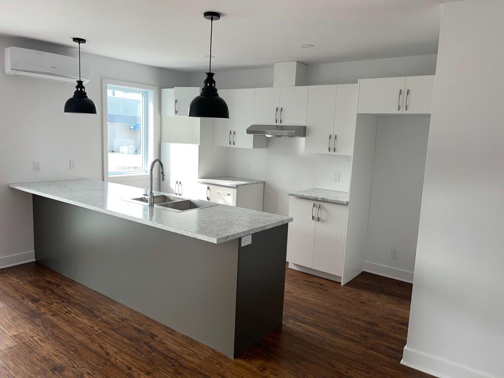 condo 5 1/2 a louer