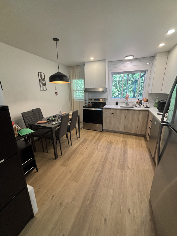 Appartement 4½ Rénové à Louer