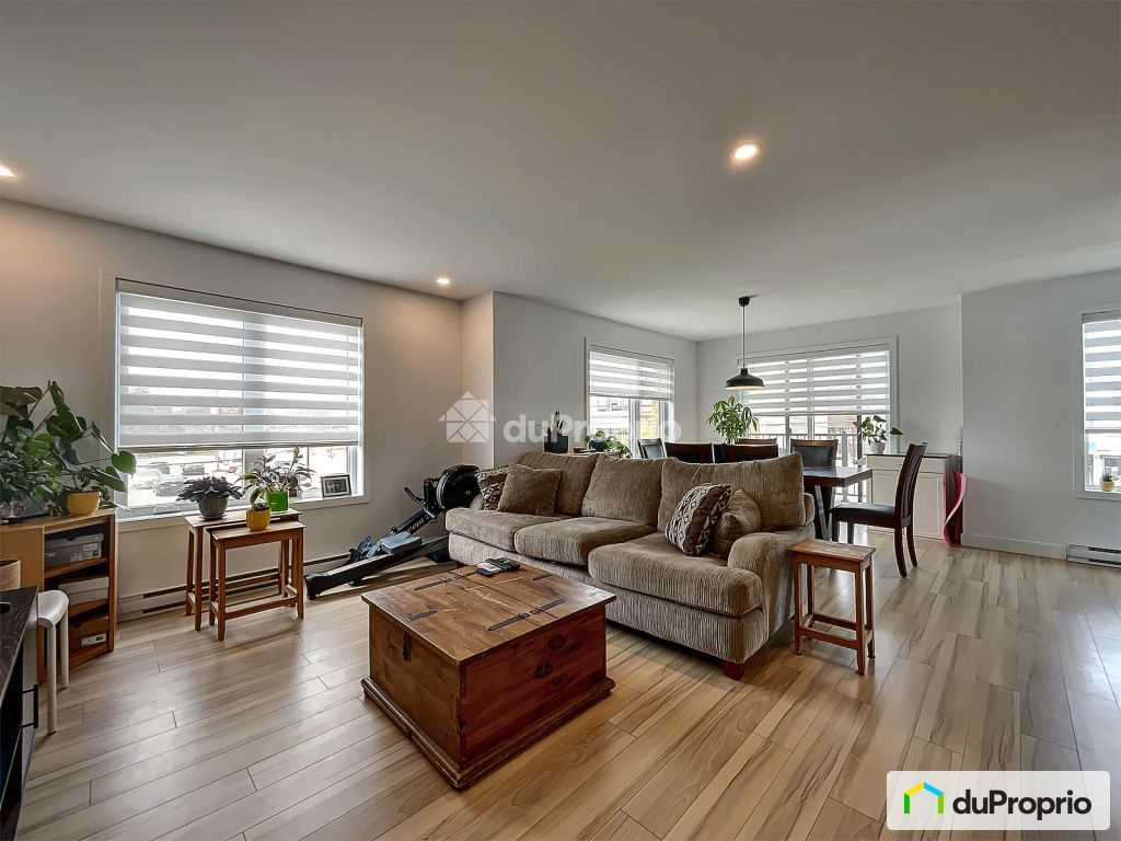 À Repentigny, Magnifique 4 ½ Condo