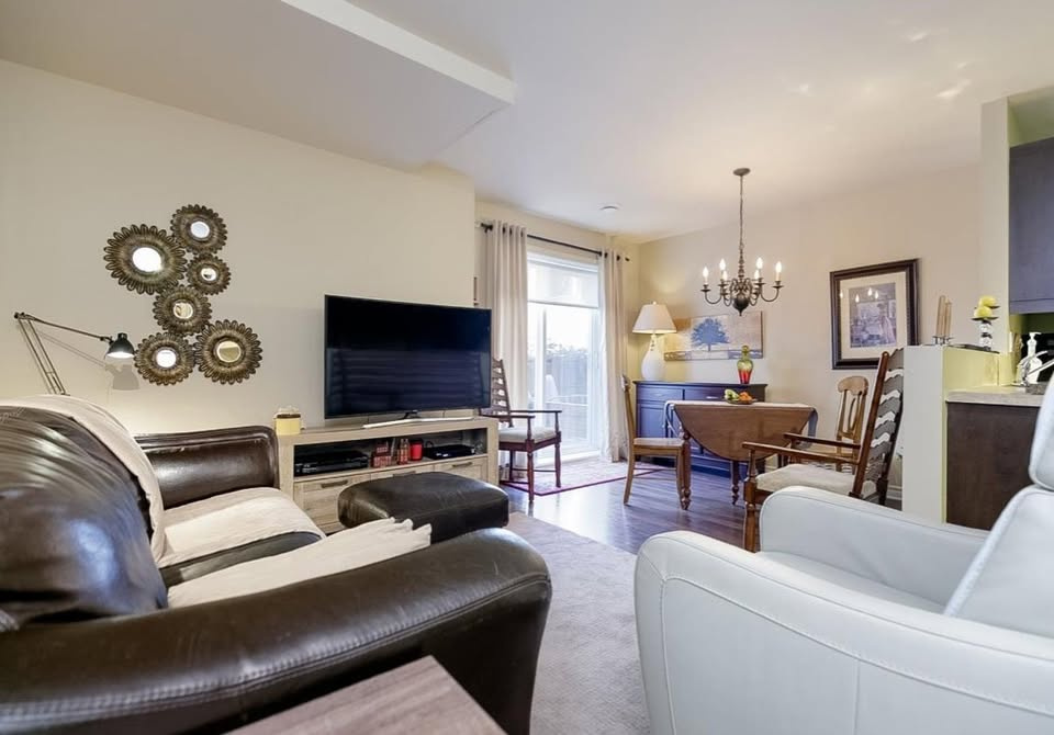 Condo 3 1/2 à Louer | REM | DIX30