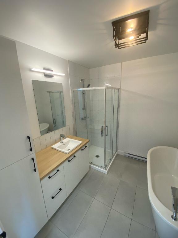 1x Logement St-Gilles 4 1/2 et 5 1/2 NEUF Disponible Septembre 2025