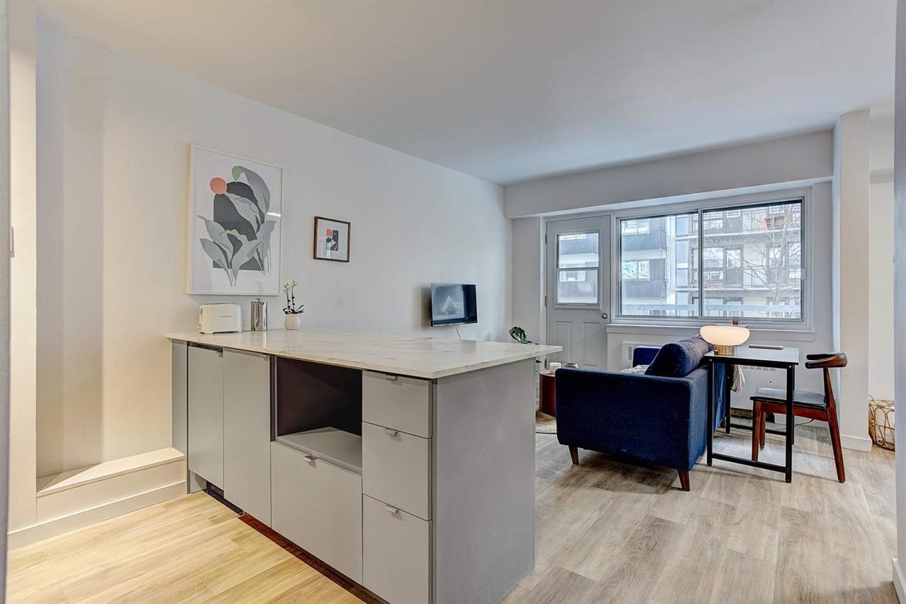1 Bedroom - 3445 Hutchison, Montréal