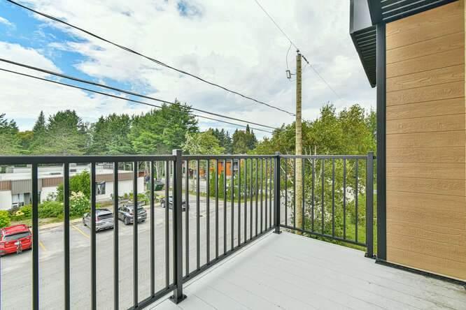 APPARTEMENT 4½ MODERNE À ST-DONAT - NOVEMBRE
