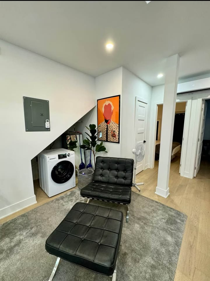 Plateau/Downtown - 3 Bedrooms Furnished