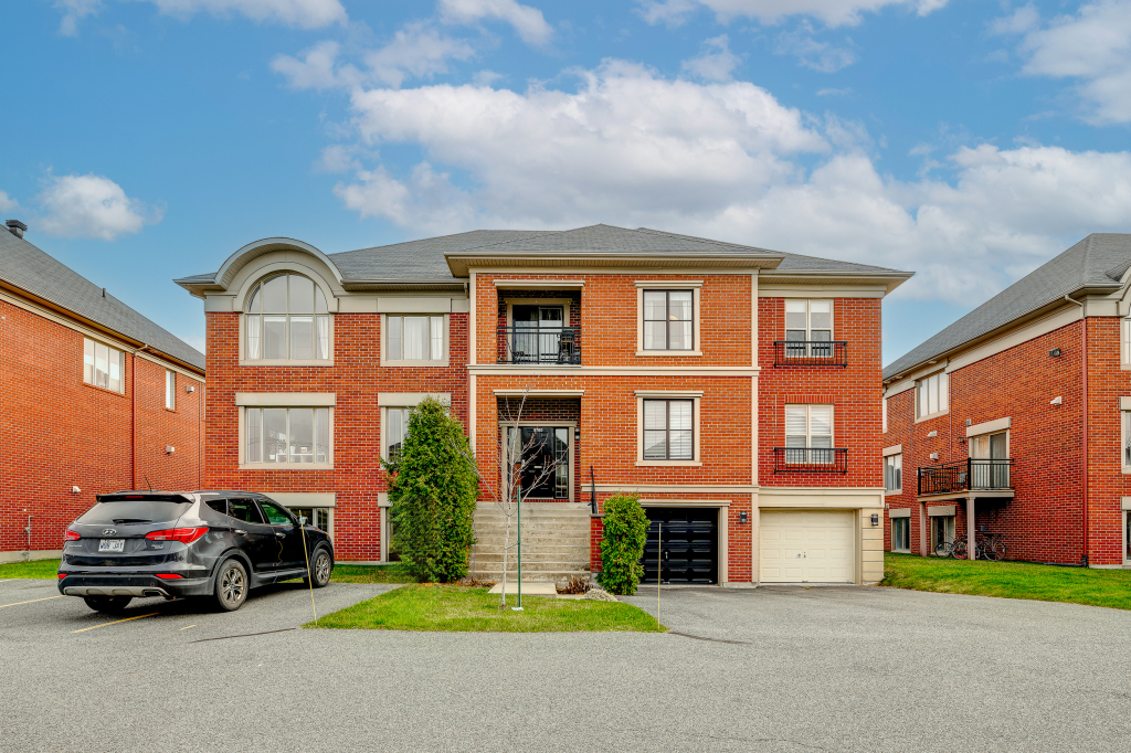 4 1/2 Condo Dix30 Piscine