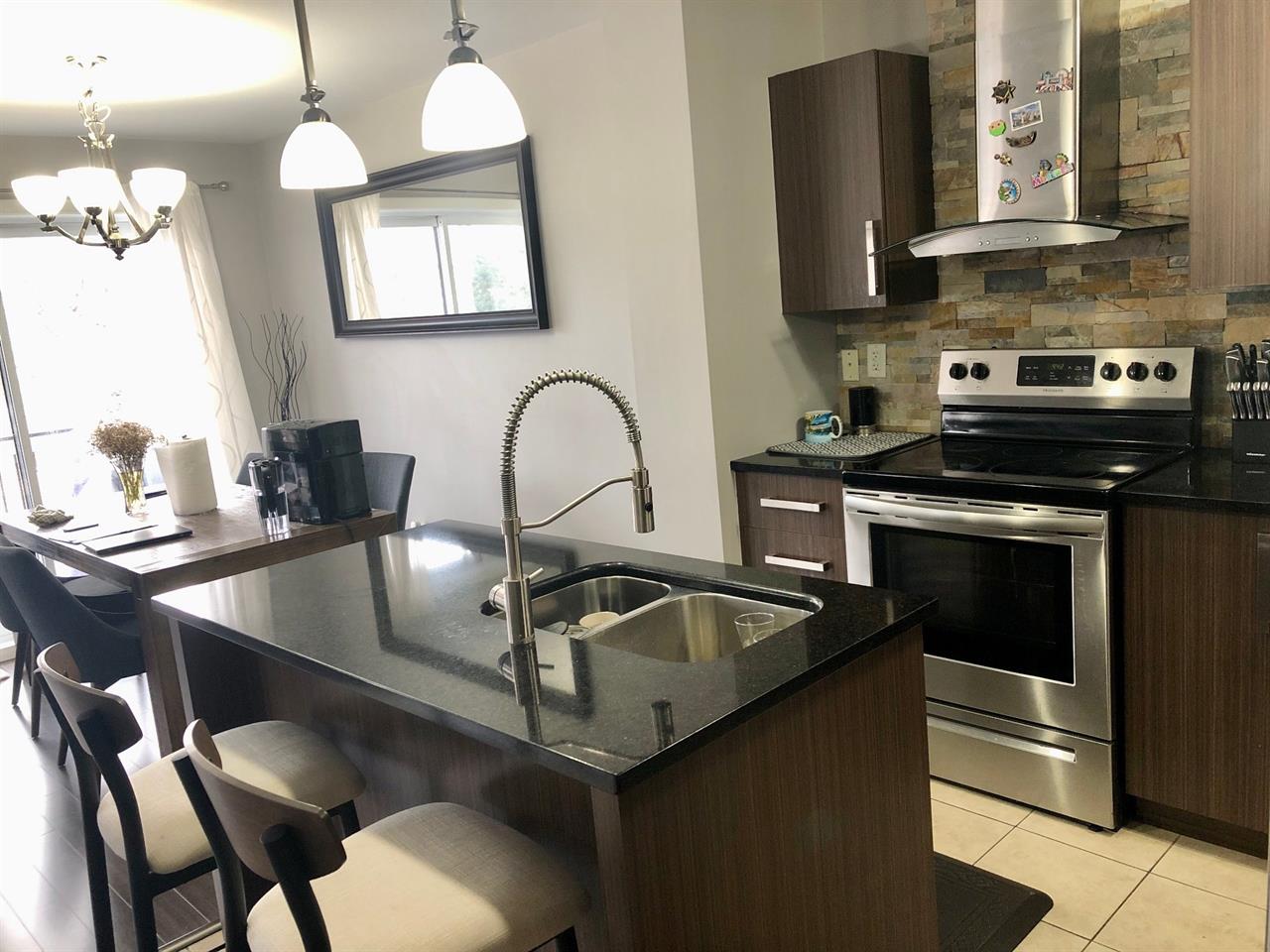 Appartement Longueuil (Saint-Hubert) À Louer