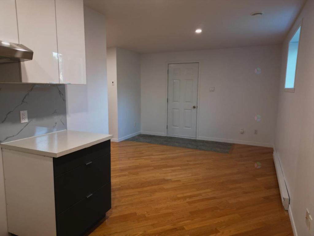 Grand appartement 3 1/2 rénové - tout inclus à Shawinigan - logement à louer