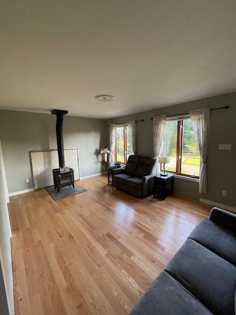 MAISON A LOUER 1er ETAGE $1950 (non meublée) $2250 meublee. 1er Aout, possible de déménager en juillet.