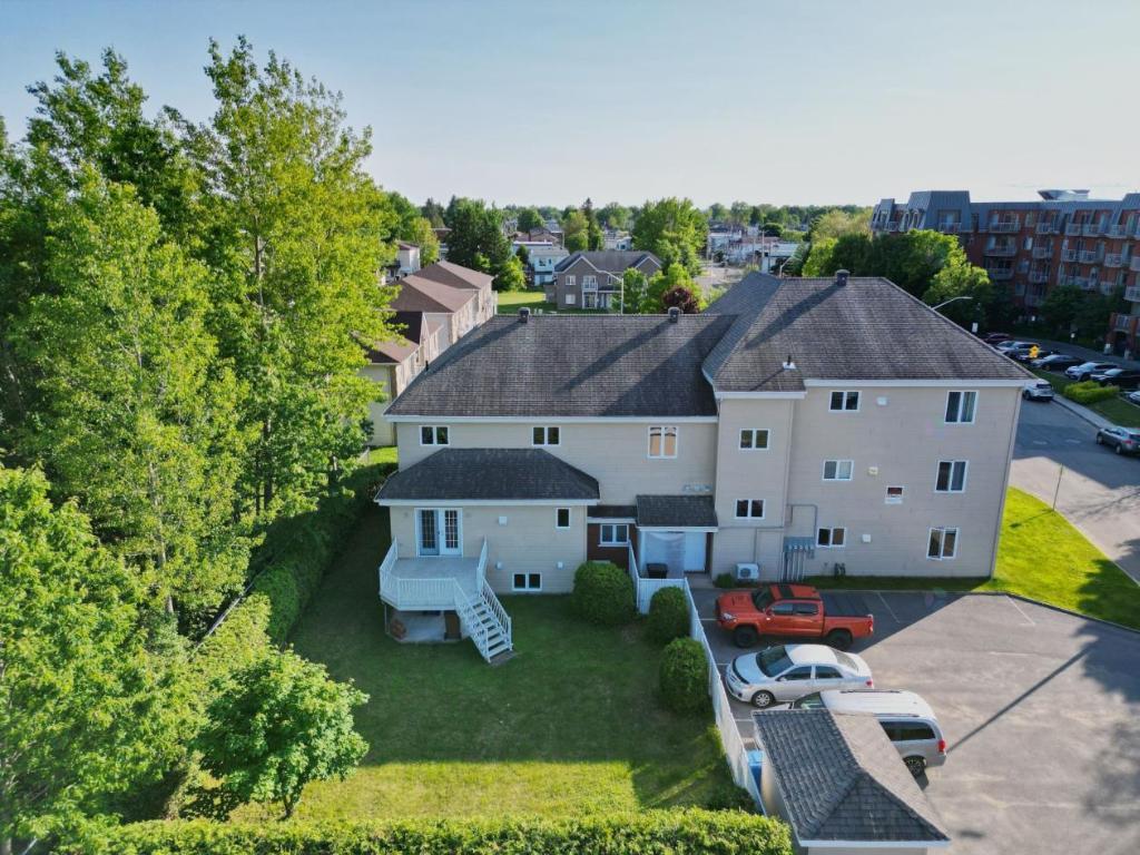 Immense 5 1/2 à deux pas de l'hôpital de Shawinigan - appartement / logement à louer