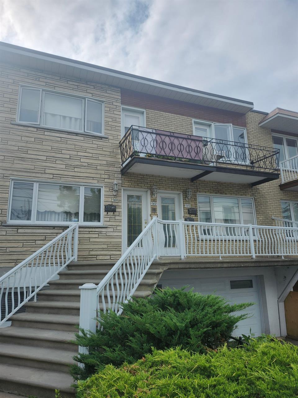 Appartement Montréal (Saint-Léonard) À Louer