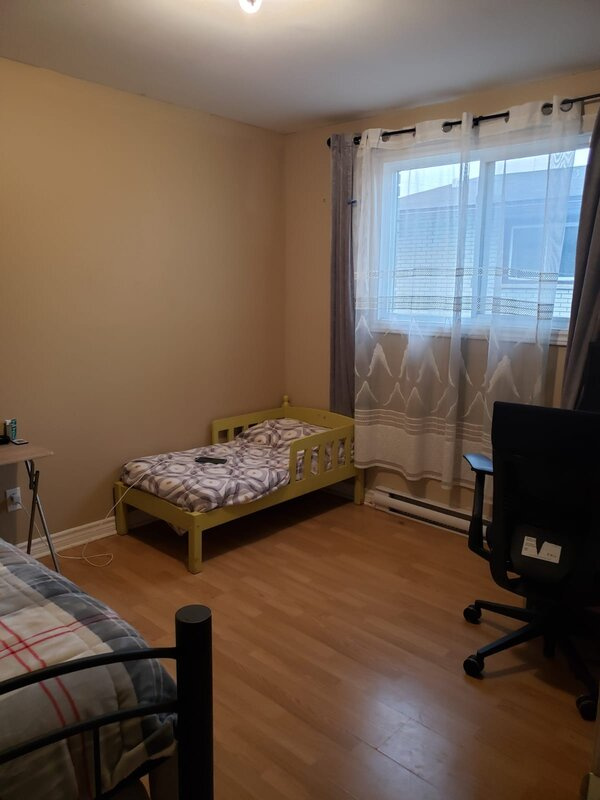 Appartement 5 ½ à Louer – 3 Chambres – 1