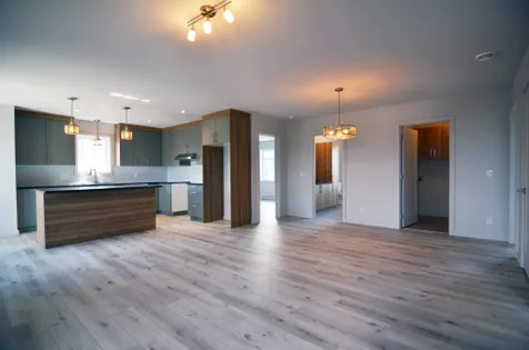 5 rooms apartment of 114 m² in Sherbrooke