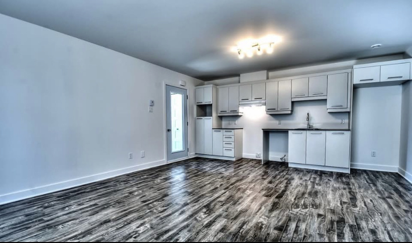 Magnifique Condo 3 ½ à Louer