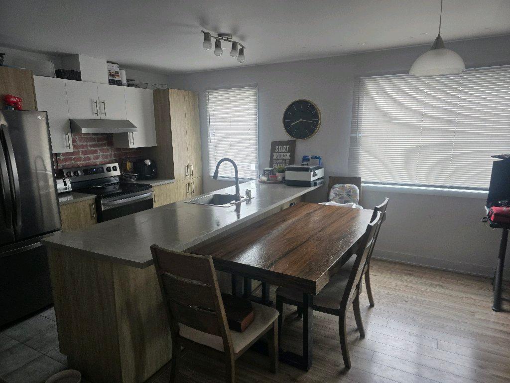 logement 5 1/2 à louer