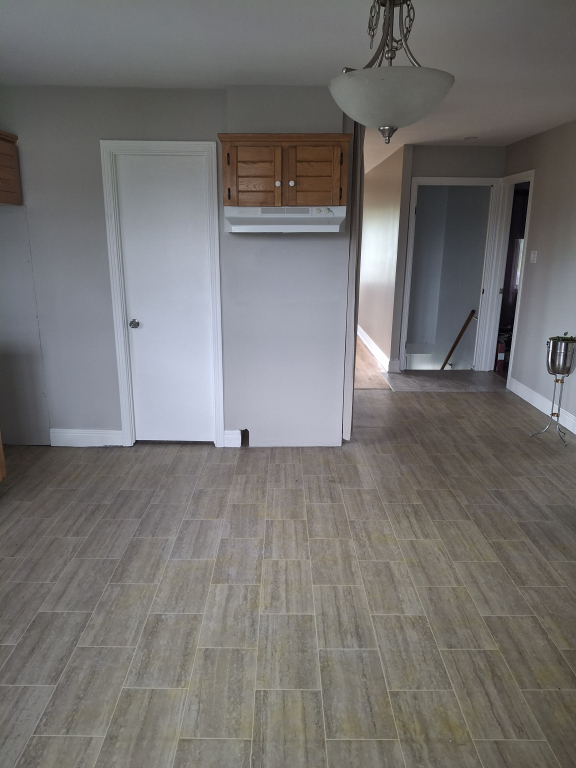 5 1/2 , Haut Duplex